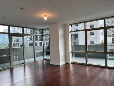 FOR RENT: West Gallery Place - 3 Bedroom Unit