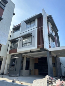 For Sale 3-Storey Townhouse in Congressional Quezon City near Trinoma Mall on Carousell