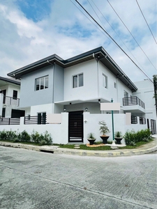 For Sale 4 Bedroom house and lot in Greenwoods Exec Vill pasig on Carousell