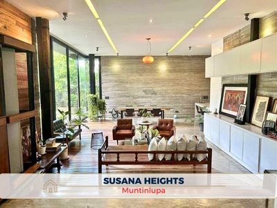 For Sale: Contemporary Home With Wooden Touch in Susana Heights