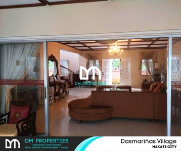 For Sale: House and Lot in Dasmariñas Village