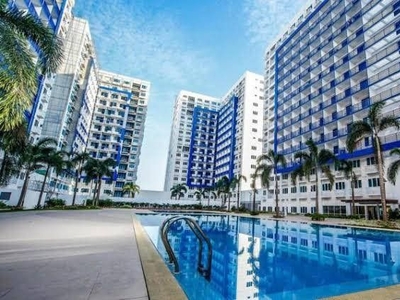 FOR SALE PRE-OWNED 1 BEDROOM CONDOMINIUM UNIT IN GRASS RESIDENCES NEAR SM NORTH EDSA on Carousell