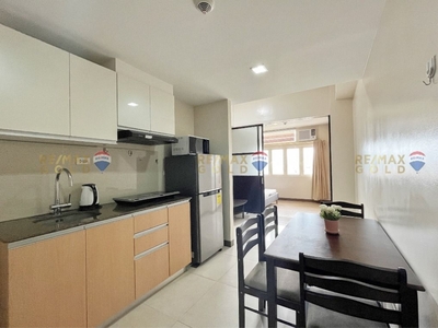 For Sale: Semi-furnished 1 Bedroom in San Antonio Residences on Carousell
