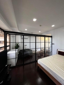Fully Furnished 1 Bedroom in Icon Residences for rent on Carousell
