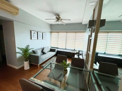 GH - FOR LEASE: 2 Bedroom Unit in One Rockwell East
