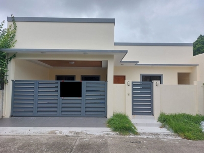 House And Lot For Sale In Pilar Village Las Pinas City on Carousell