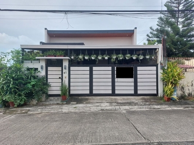 House And Lot For Sale In Pilar Village on Carousell