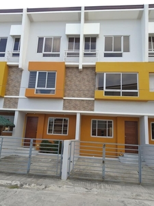 House For Sale in Las Piñas City near SM Sucat on Carousell