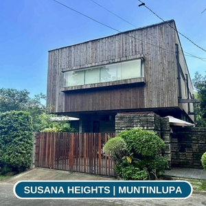 IMPRESSIVE MODERN HOUSE FOR SALE IN SUSANA HEIGHTS MUNTINLUPA on Carousell