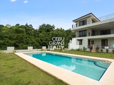Large 9 Bedroom House with Ocean View for Sale in Maria Luisa Park on Carousell