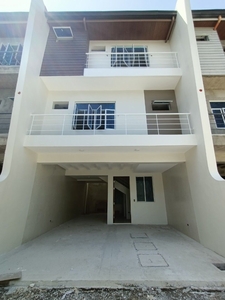 Merville Paranaque 3 Storey Townhouse for sale | 3 Parking on Carousell