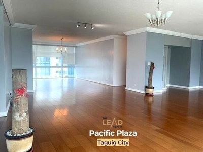 Pacific Plaza Condo For Lease | Taguig condo for lease near SM Aura Arya Residences Fort Victoria Trion Towers Verve Maridien Icon Plaza Icon Residences One McKinley Place De Jesus Oval on Carousell