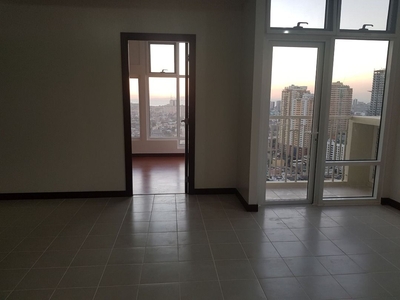 ready for occupancy rent to own condo in makati three bedroom on Carousell