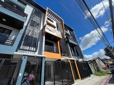 Townhoude For Sale in concepcion Marikina City on Carousell