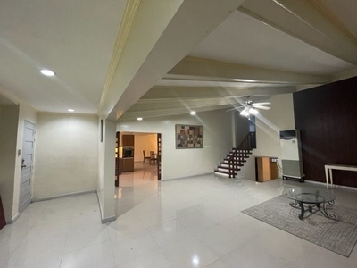 Valle Verde Nice Townhouse For Lease on Carousell