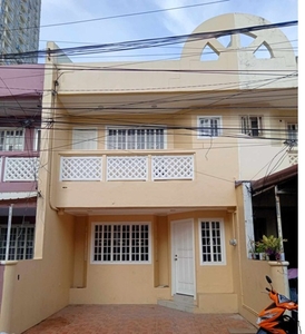 Townhouse For Sale In Lahug, Cebu