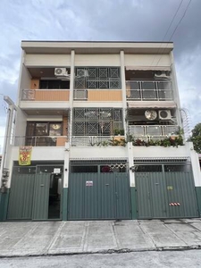Townhouse For Sale In Project 2, Quezon City