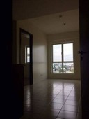 2 bedroom / makati city / rush sale / free aircon or sofa / hurry and reserved now !!!!!!!!