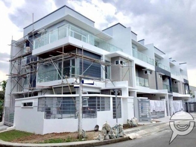BRAND NEW HOUSE AND LOT FOR SALE IN COMMONWEALTH QUEZON CITY