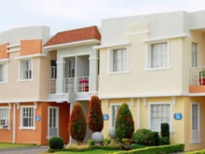 12k a month house and lot in cavite 20 mins away from the metro