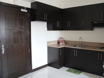 1BR 31.40qm - Semi Furnished Kitchen and C.R. with amenities (gym, lob
