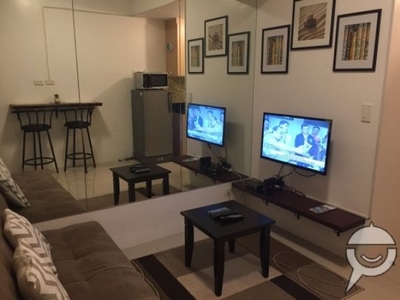 1BR Condo Fully Furnished w/ Wifi and Cable SM Light Residences
