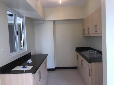 2BR For Rent W/ Parking and Maids Room Rosemont Tower QC Timog Tomas M