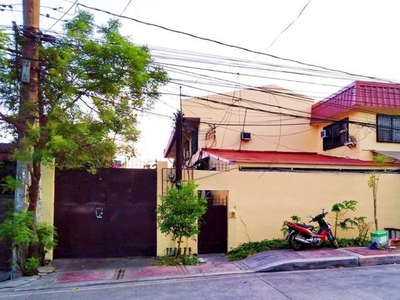 2 Bedrooms Apartment for Rent in Sct Area, Quezon City