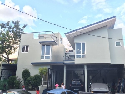 2 STOREY 5 UNIT RESIDENTIAL APPARTMENT WITH ROOF DECK