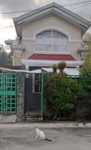 2 storey house with 3 bedroom