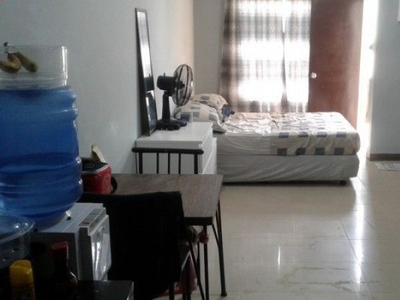 25 Square Meter Studio with new aircon and balcony (furnishings incl)