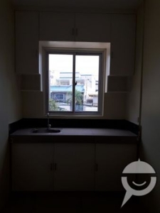 3 Bedroom Townhouse in Bangkal Makati Ready To Move In EDSA MRT