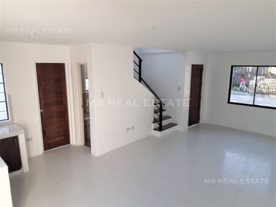 Accessible House and Lot near Slex, La Salle, Nuvali and Paseo in Palma Real