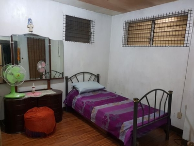 Bed-space for Ladies: Walking distance to SSS, East Ave, LTO, NSO, Heart Center