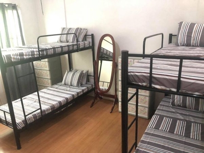 Bed Space in Makati City Max of 4 Pax Fully Furnished