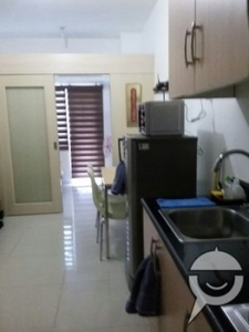 CHIC SM LIGHT ONE BR WITH BALCONY CONDO UNIT FOR RENT