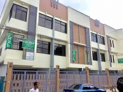 Cubao Quezon City 7 Bedrooms Townhouse with 1 Car Garage for Sale