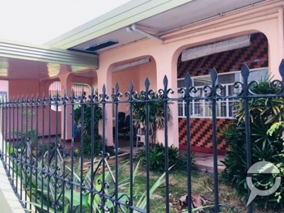 For lease 240 sqm House and Lot with 3 BR