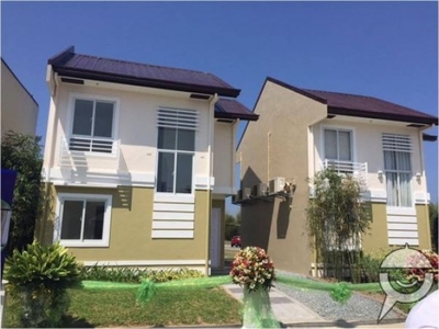 3 BEDROOMS ADELLE TOWNHOUSE UNIT FOR SALE AT LANCASTER NEW CITY CAVITE