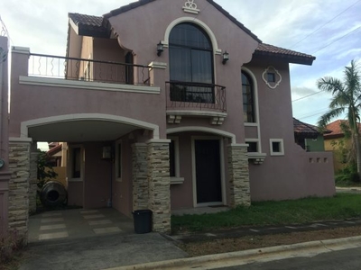 Furnished 4 Bedroom House in Valenza Subd across Nuvali Commercial Center