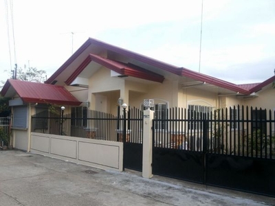 House and lot Fully furnished for sale
