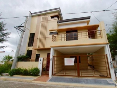 brend new 2 storey house for sale