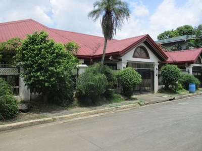 5 Bedroom Townhouse for sale in Fairview Quezon City
