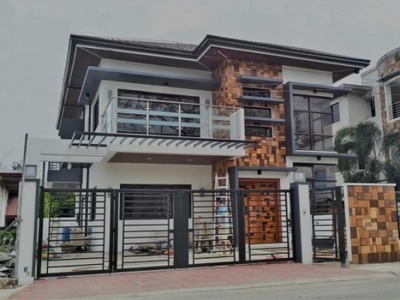 Modern 5 Bedroom House and Lot in Fairview, Quezon City