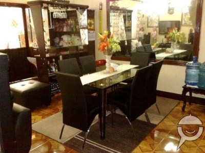 Selling House & Lot 147 sqm in Quezon City (Fully furnished)