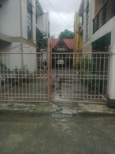 Three storey townhouse with attic for sale just at the back of Robinsons Cainta