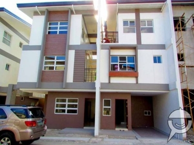 Townhouse for Sale in Visayas Quezon City near City Hall