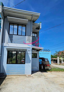 Townhouse For Sale In Dilan Paurido, Urdaneta