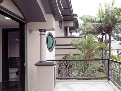 5BR House for Rent in Acropolis, Quezon City