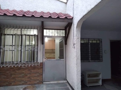 Duplex House in Pasig near Ortigas, Eastwood and BGC